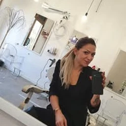 Logo Ilaria Hair Stylist